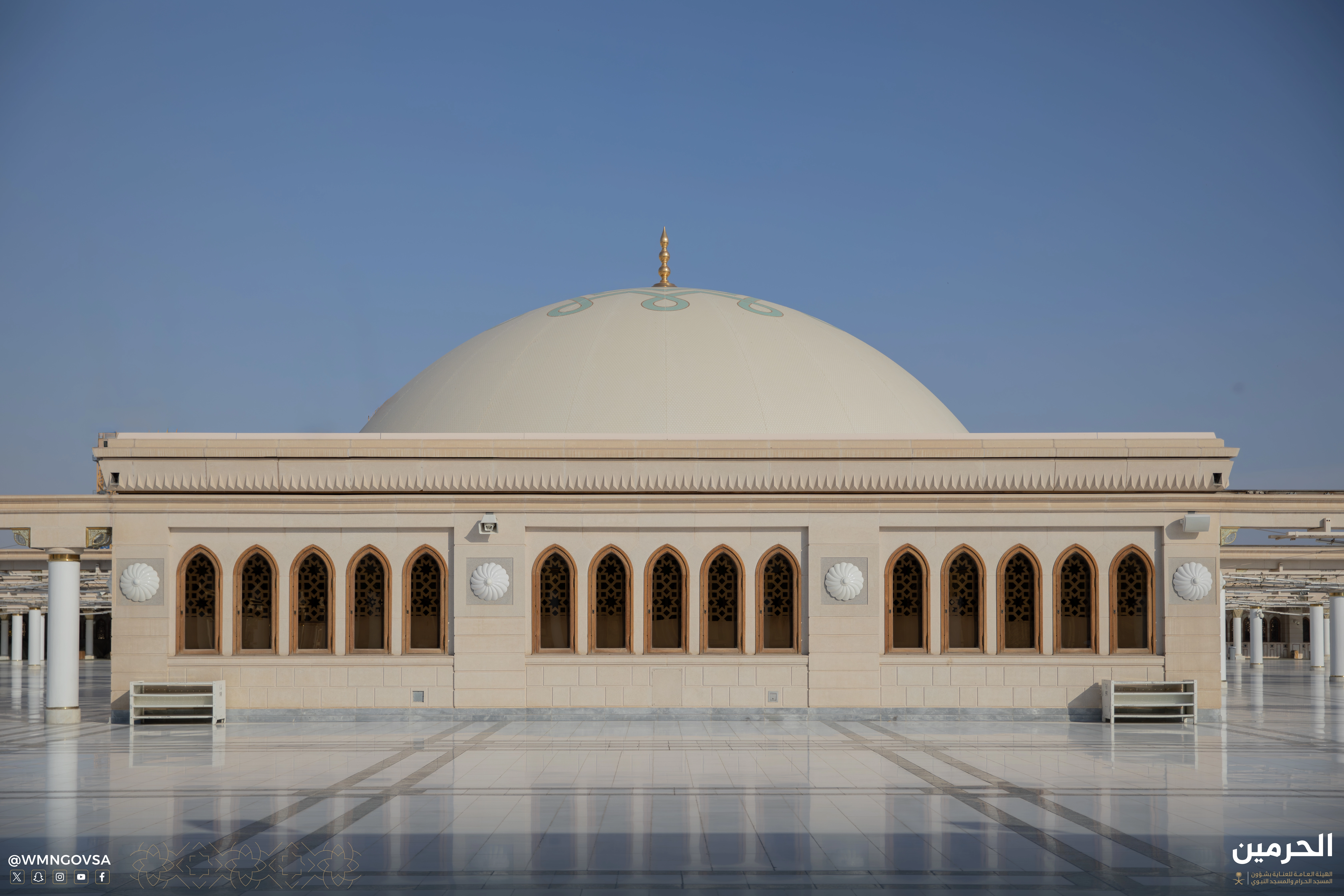 القبة المتحركة بالمسجد النبوي