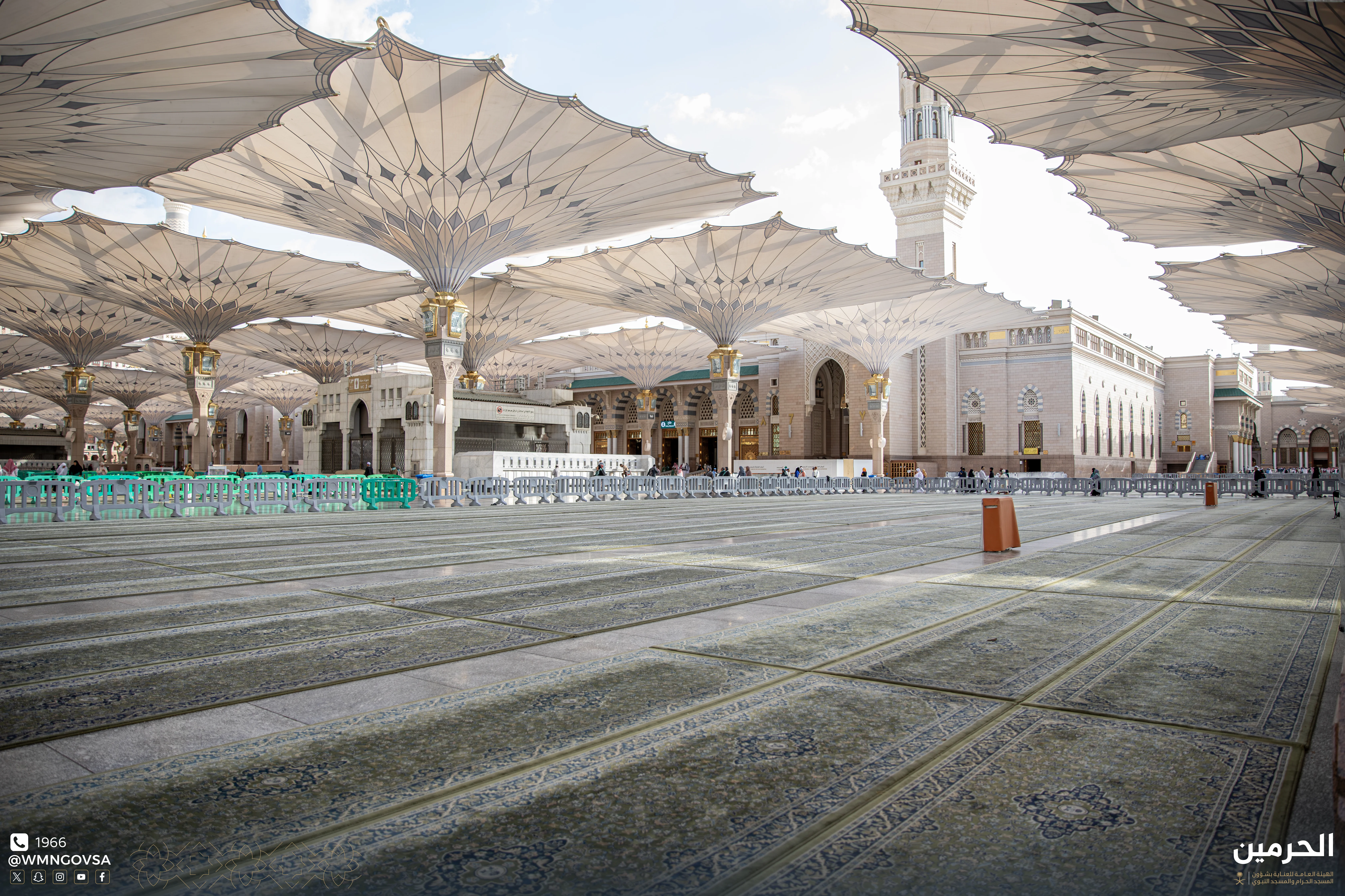 الساحات الخارجية للمسجد النبوي
