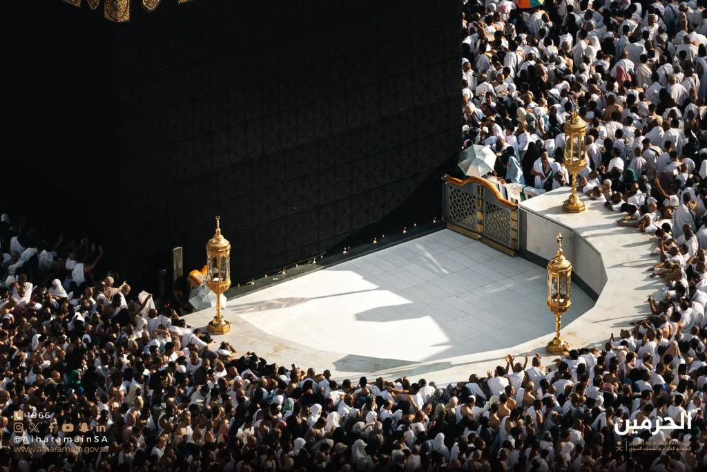 الحِجر، جزء من الكعبة على شكل نصف دائرة