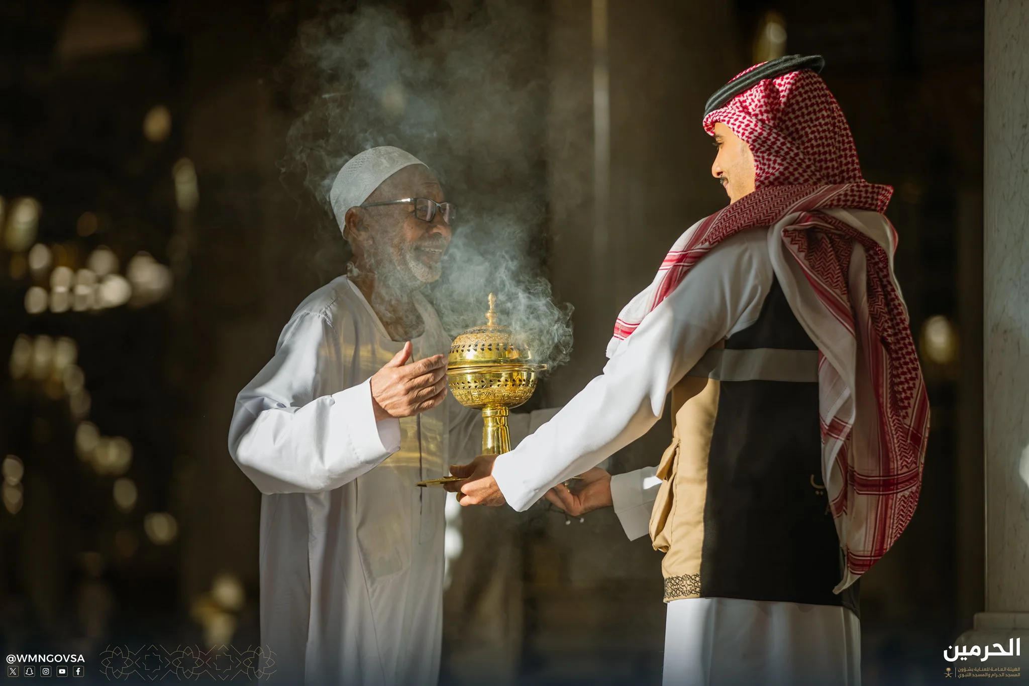 Perfume and Incense in the Prophet's Mosque